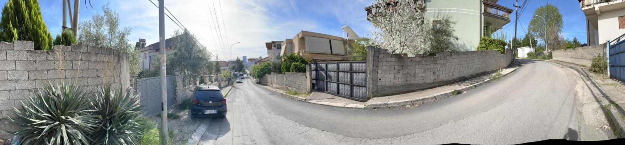 Vila Murati Tiranë Luaran gambar